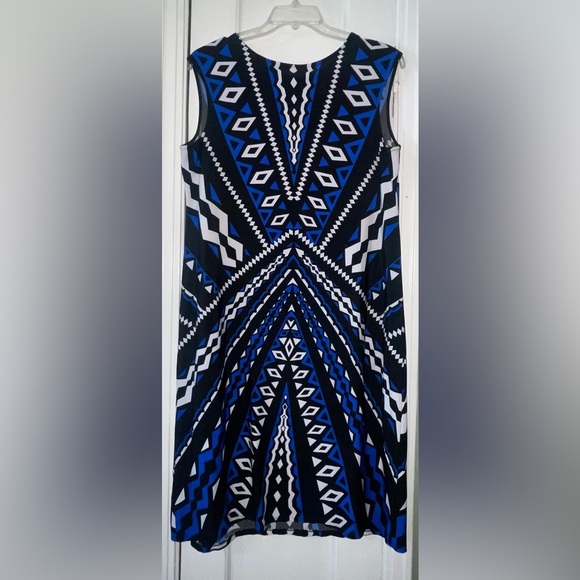 EUC Geometric Blue and Black Sleeveless Dress - Picture 4 of 4